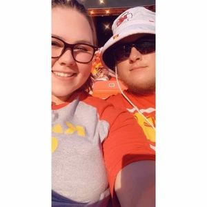 Meet your Posher, Derrick